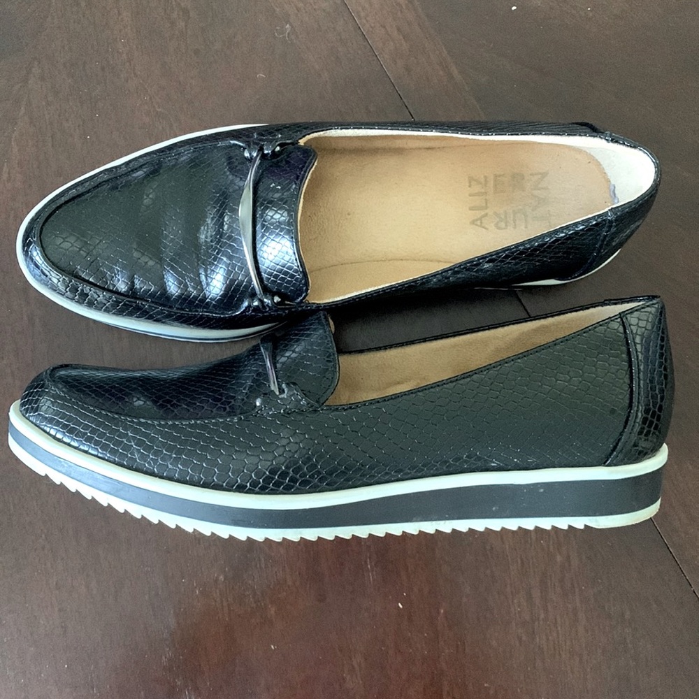 Natralizer flats